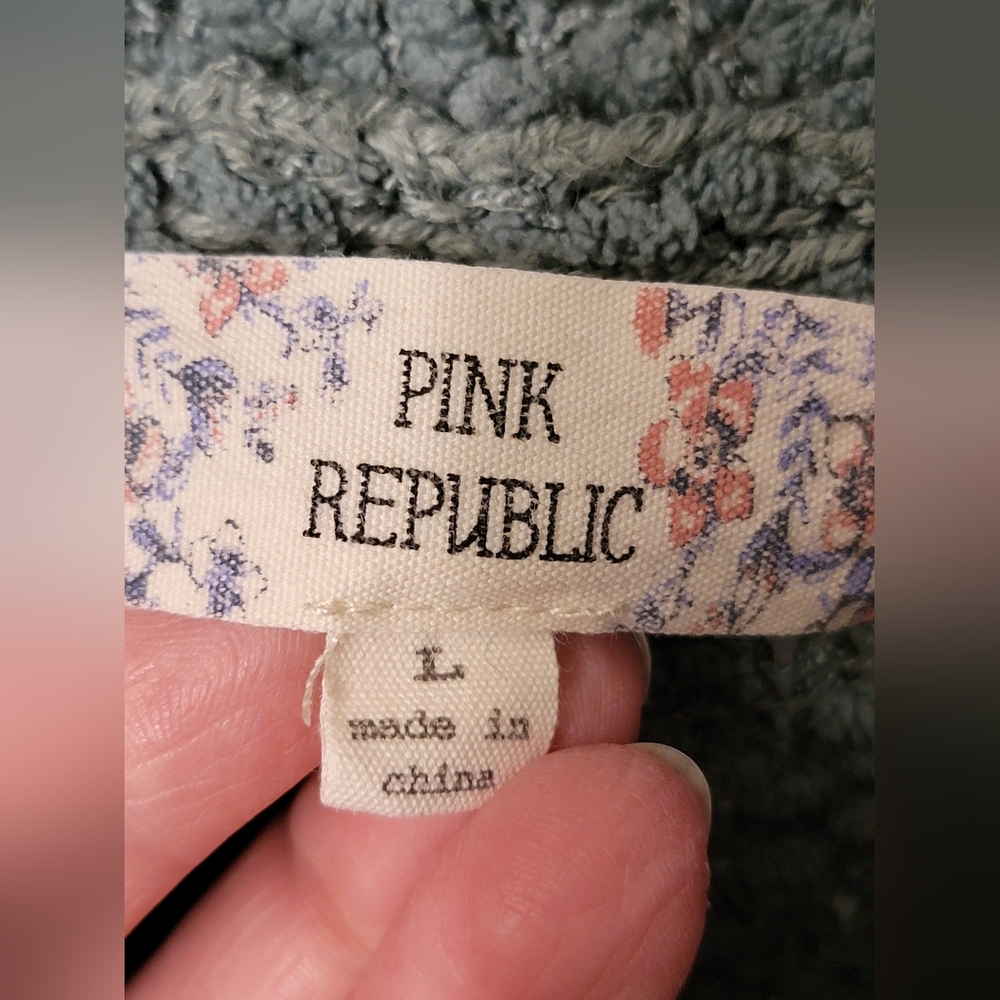 Pink Republic Cozy Cowl Neck Sweater Size L - Picture 2 of 8
